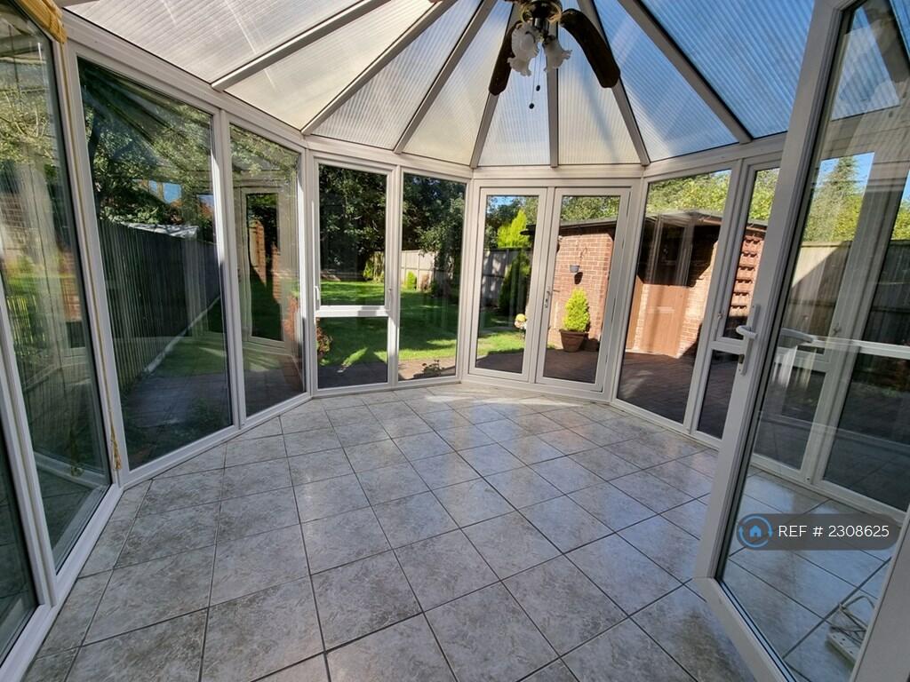 Additional image 15 of Ladies Grove, St. Albans, AL3
