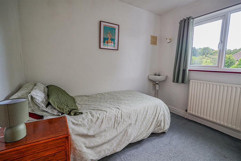 Additional image 18 of Luton Road, Harpenden, AL5