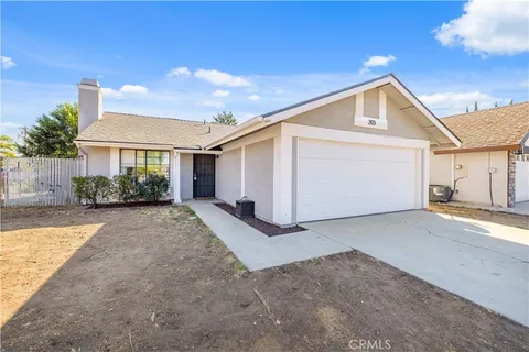 203 Meadowbrook Court, Tehachapi, CA 93561
