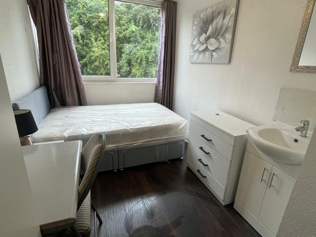 Additional image 2 of Wood Close, Hatfield, AL10