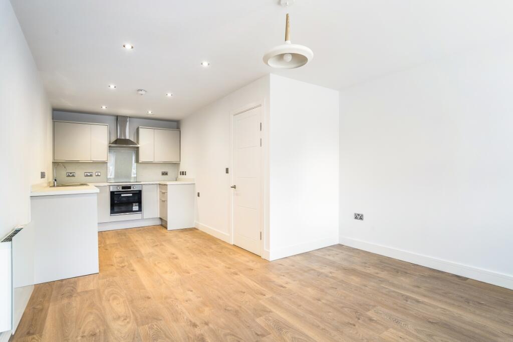 Additional image 2 of London Road St. Albans AL1