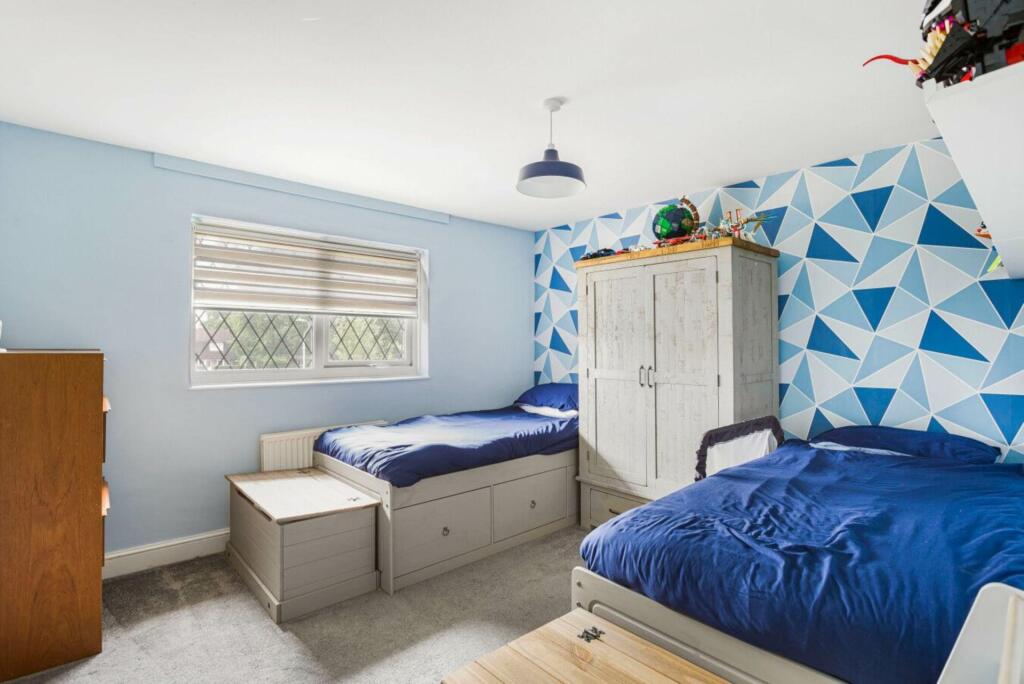 Additional image 12 of Puttocks Drive, Welham Green