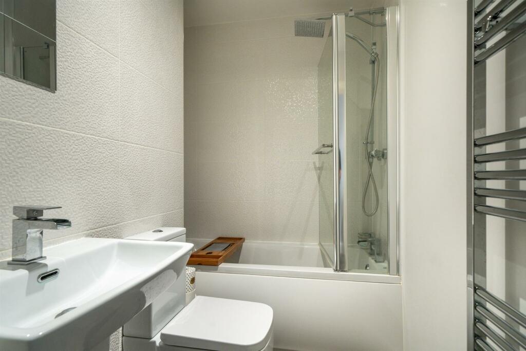 Additional image 11 of Woodland Court, Soothouse Spring, St. Albans