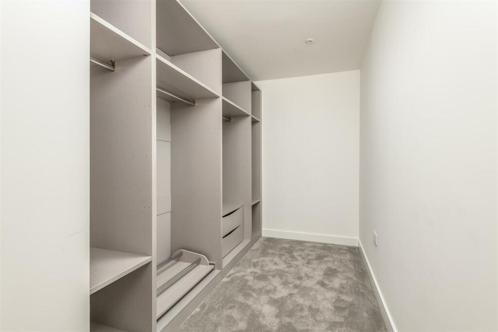 Additional image 49 of Sandridgebury Lane, St. Albans