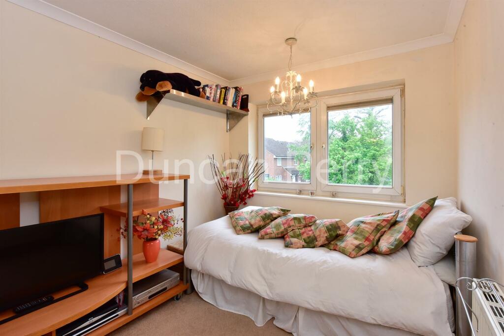 Additional image 11 of Far End, Hatfield