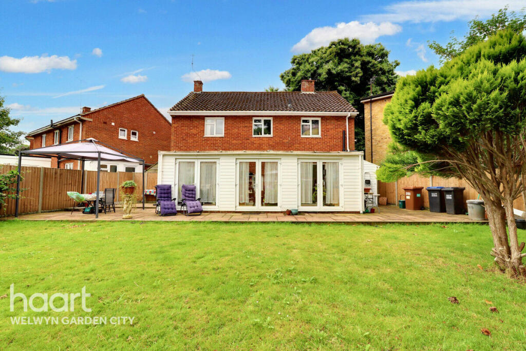 Additional image 18 of Pond Croft, Hatfield