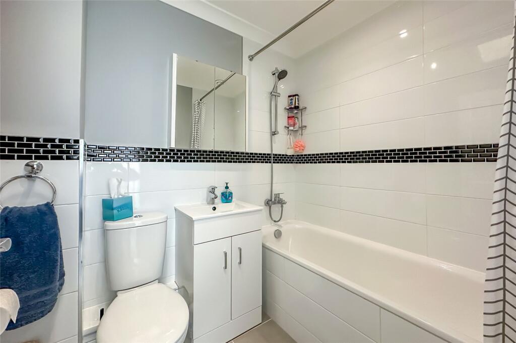 Additional image 7 of Saracens Head Yard, Pageant Road, St. Albans, Hertfordshire, AL1