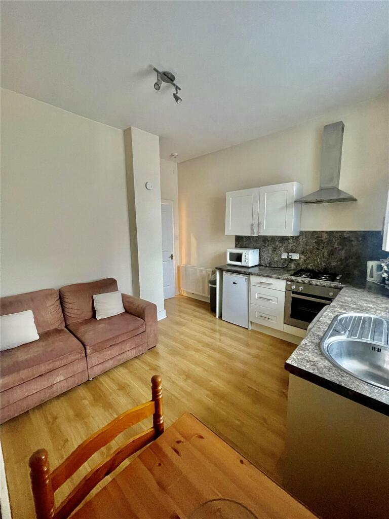 Wallfield Crescent, Rosemount, Aberdeen, AB25