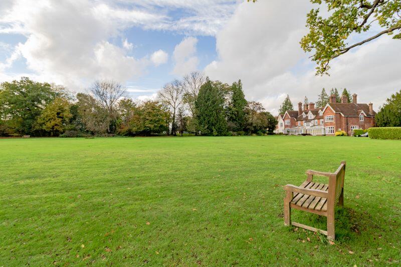 Additional image 17 of Astwick Manor, Coopers Green Lane