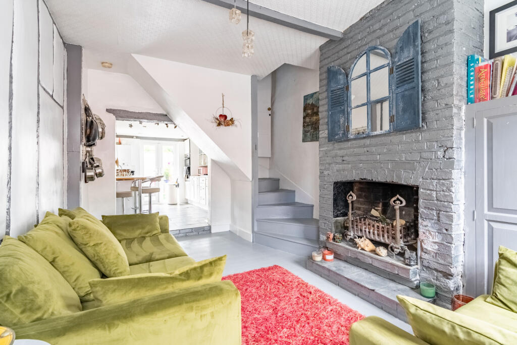 High Street, Markyate, St. Albans, Hertfordshire, AL3