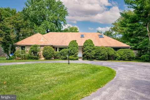 281 N Highland Avenue, Merion Station, PA 19066