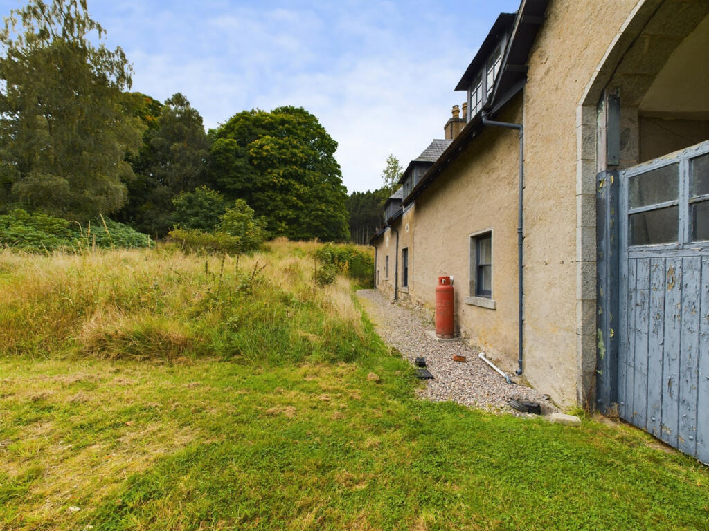 Additional image 42 of Cottage, Aboyne, AB34