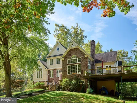 1870 Trails End, Upper Black Eddy, PA 18972