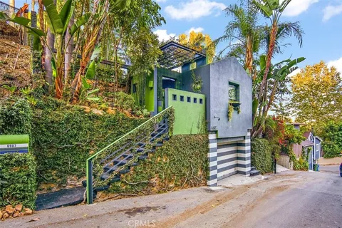 6907 Treasure Trail, Los Angeles, CA 90068