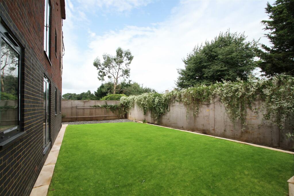 Additional image 2 of The Common, Hatfield