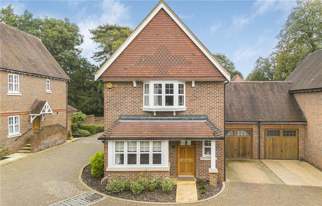Reeves Court, Welwyn, Hertfordshire, AL6