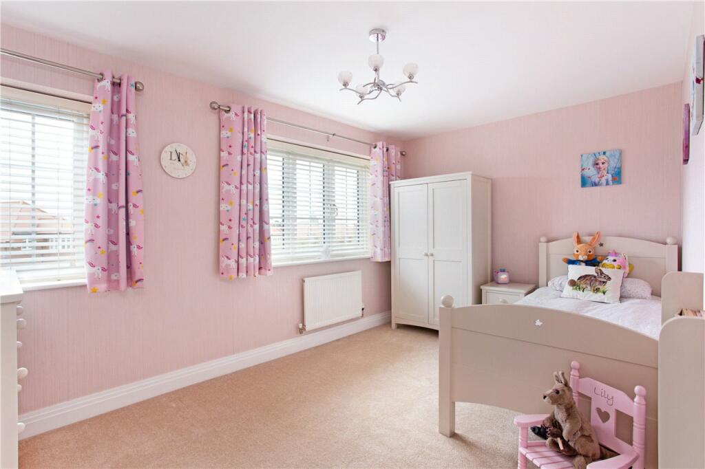 Additional image 16 of Mortimer Crescent, Kings Park, St. Albans, Hertfordshire