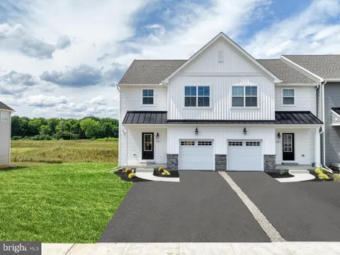 Primary image of 15 Tilghman Trail, Mechanicsburg, PA 17050