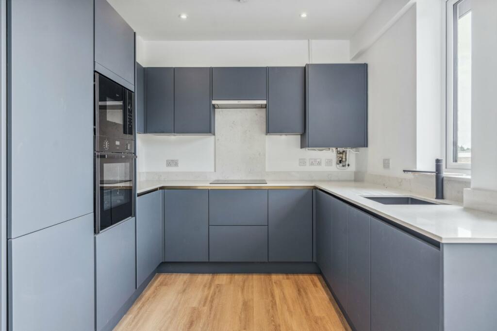 Additional image 4 of Vaughan Road, Harpenden, AL5