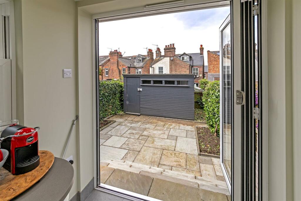 Additional image 28 of West View Road, St Albans