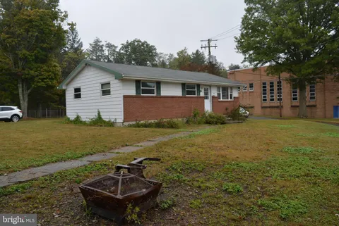 19 Llewellyn, Pottsville, PA 17901