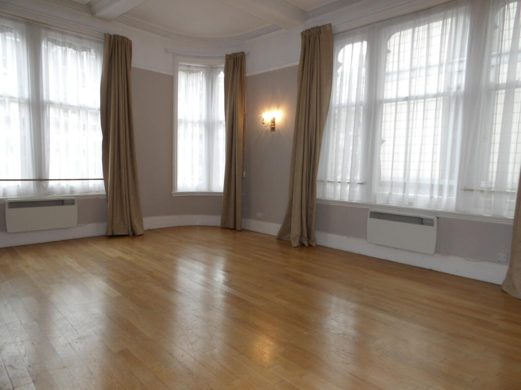 Additional image 4 of Newton Chambers