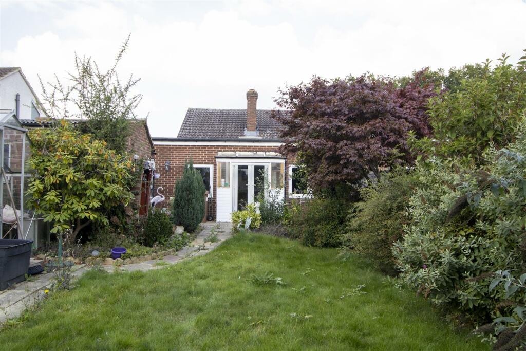 Additional image 17 of Pooleys Lane, Welham Green