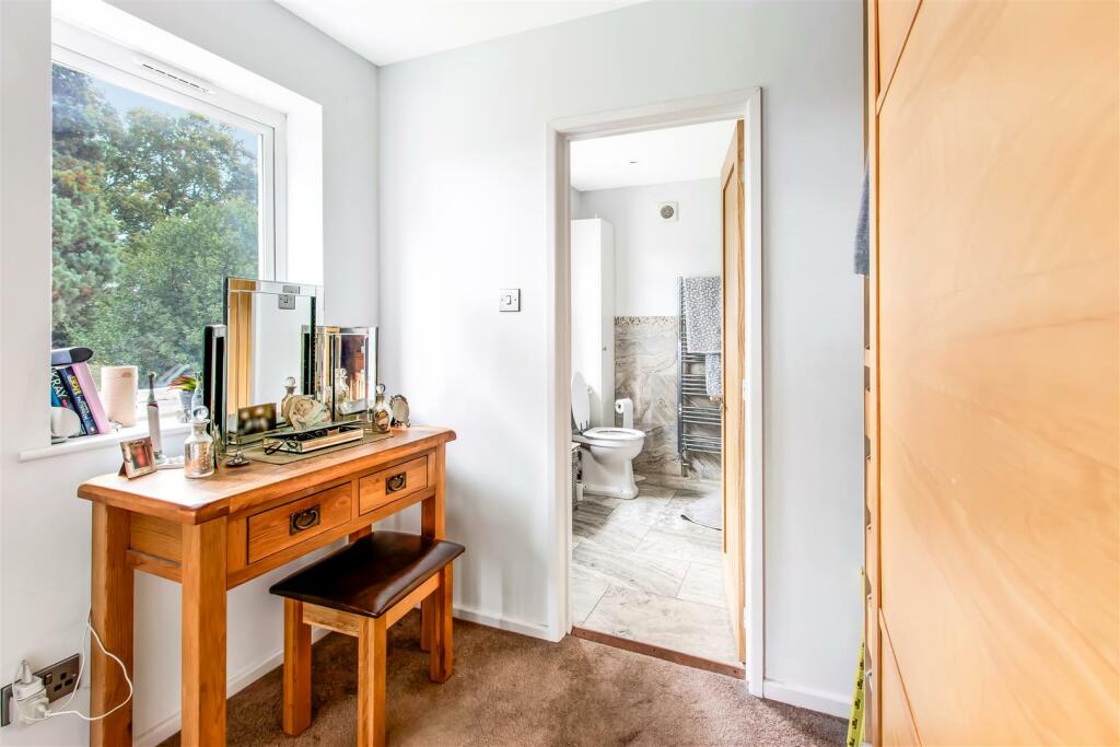 Additional image 12 of Ramsey Close, Brookmans Park, Herts