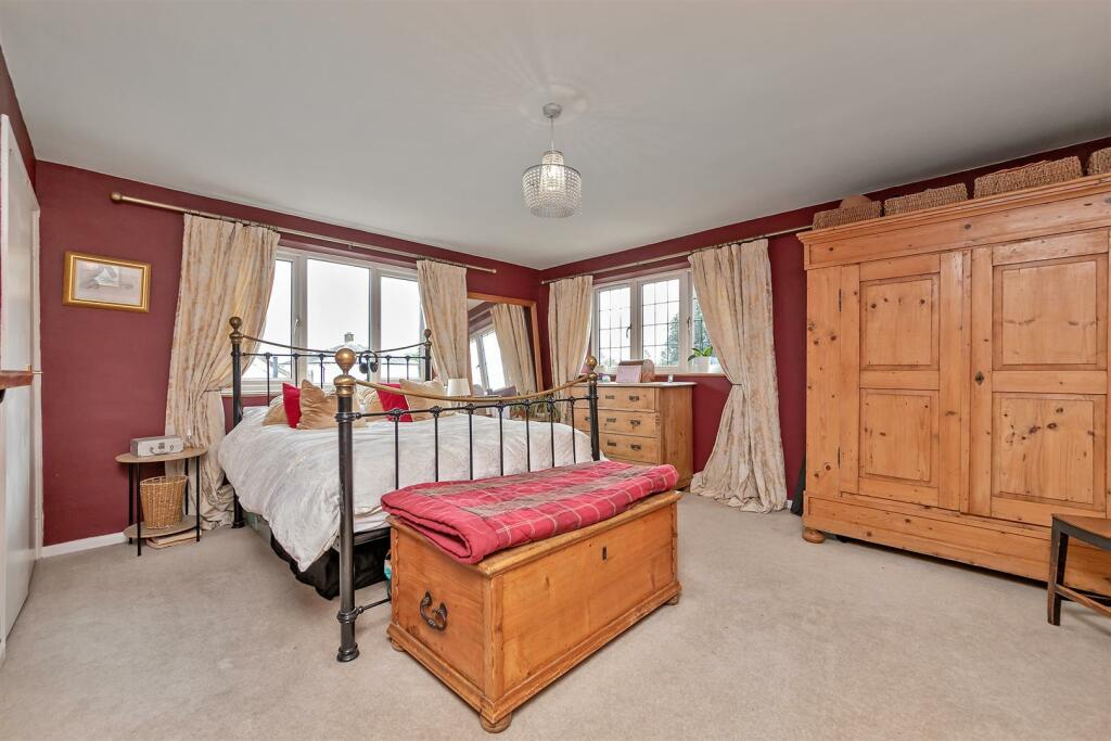 Additional image 16 of Roe Green Close, Hatfield