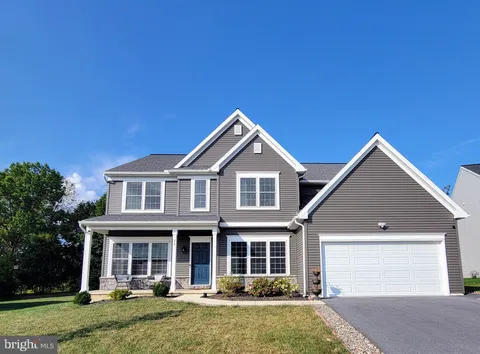 Primary image of 53 Creekside Drive, Lebanon, PA 17042