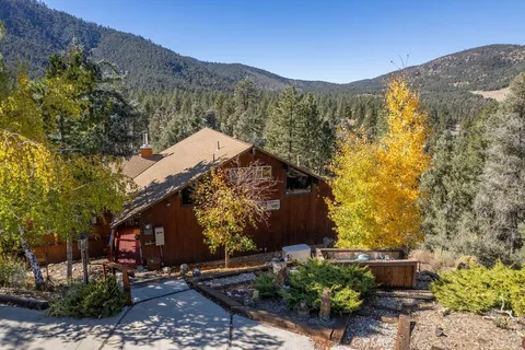 2405 Ironwood Drive, Pine Mountain Club, CA 93222