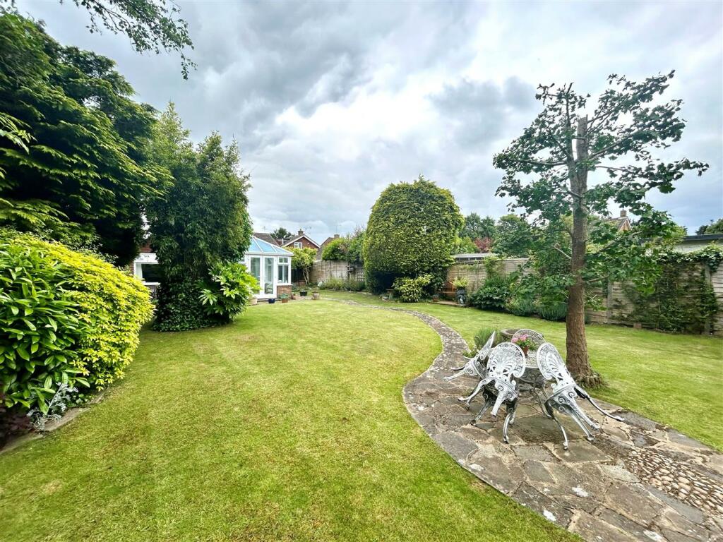 Additional image 20 of Mayflower Road, Park Street, St. Albans