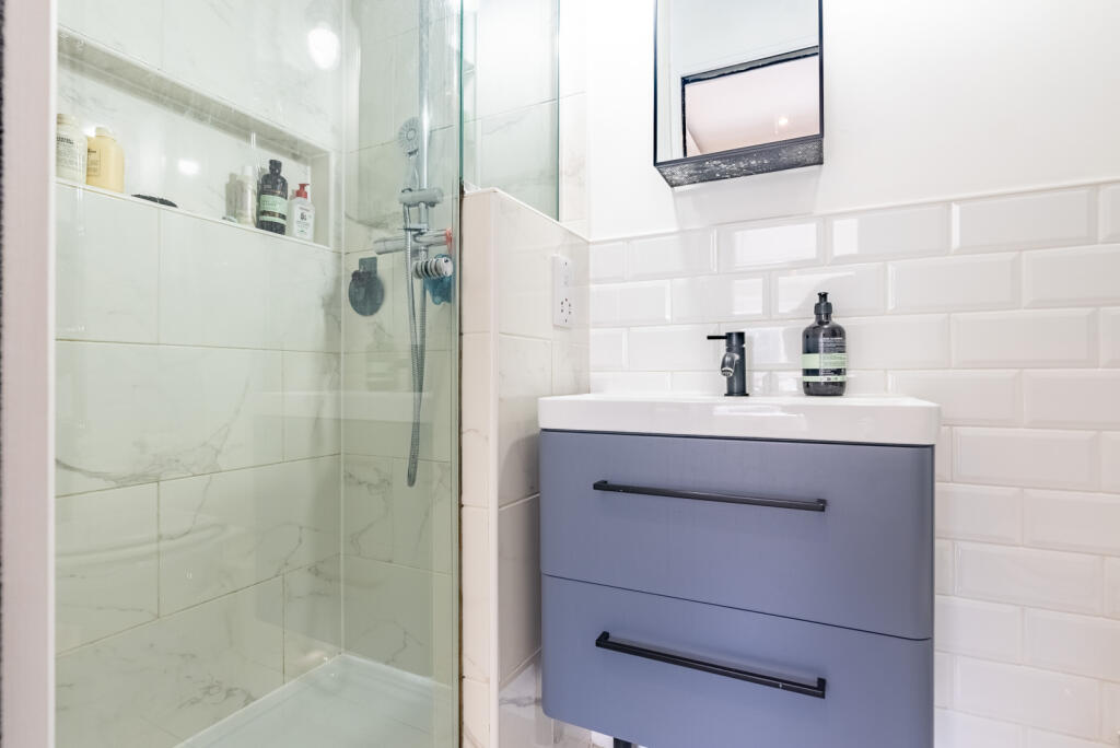 Additional image 19 of White Horse Lane, London Colney, St. Albans, Hertfordshire, AL2