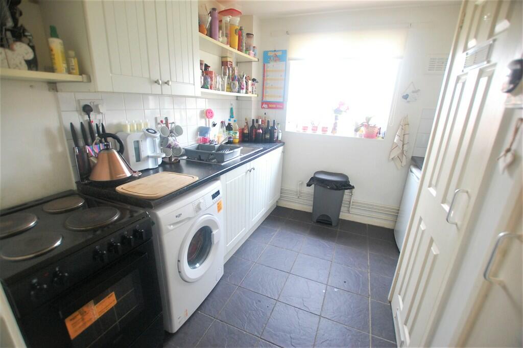 Additional image 3 of Downsfield, Hatfield