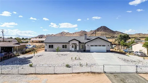 16162 Quantico Rd, Apple Valley, CA 92307