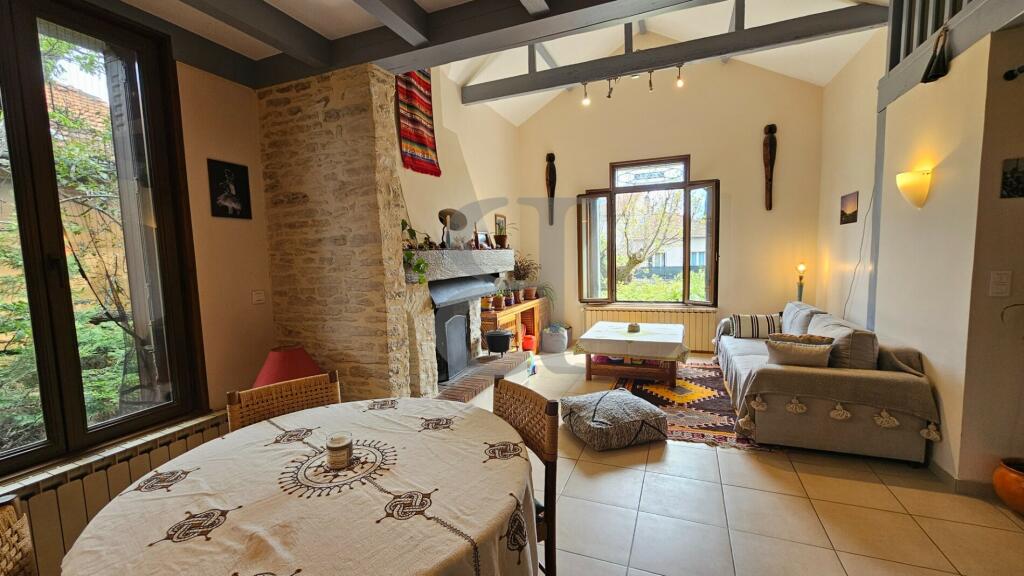 Additional image 3 of Valreas, Provence-Alpes-Cote d'Azur, 84600, France