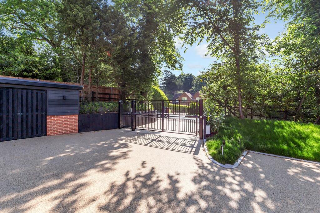 Additional image 16 of New Road, Welwyn