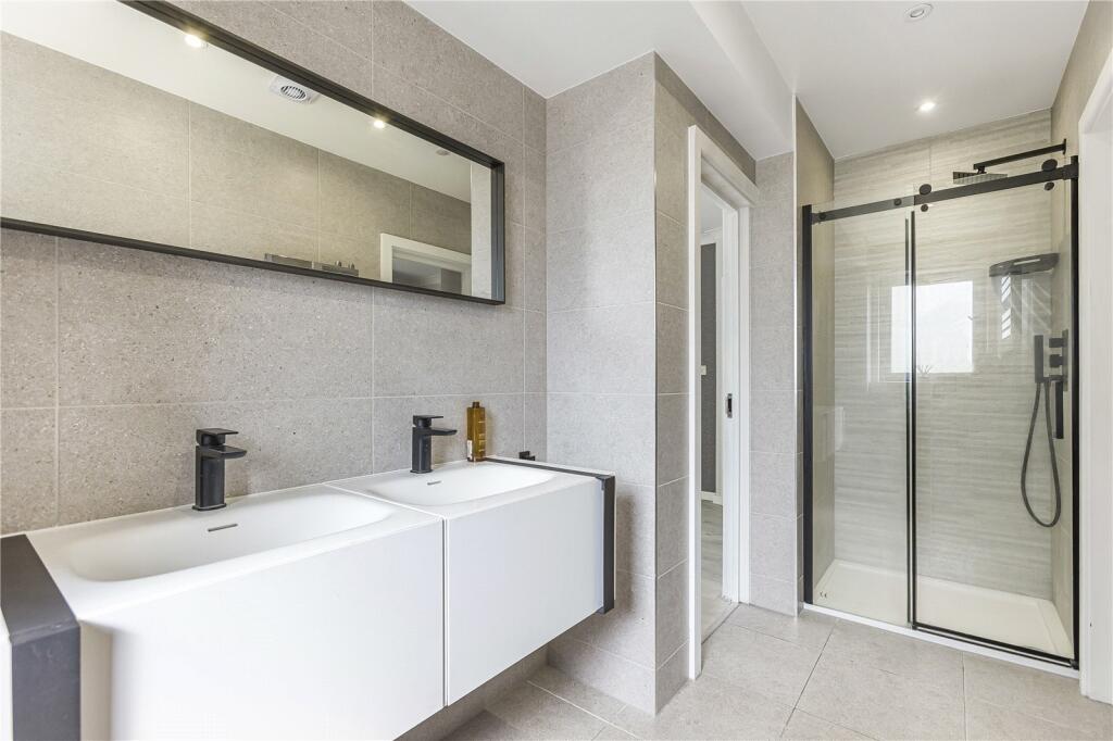 Additional image 16 of Great North Road, Brookmans Park, Hertfordshire, AL9