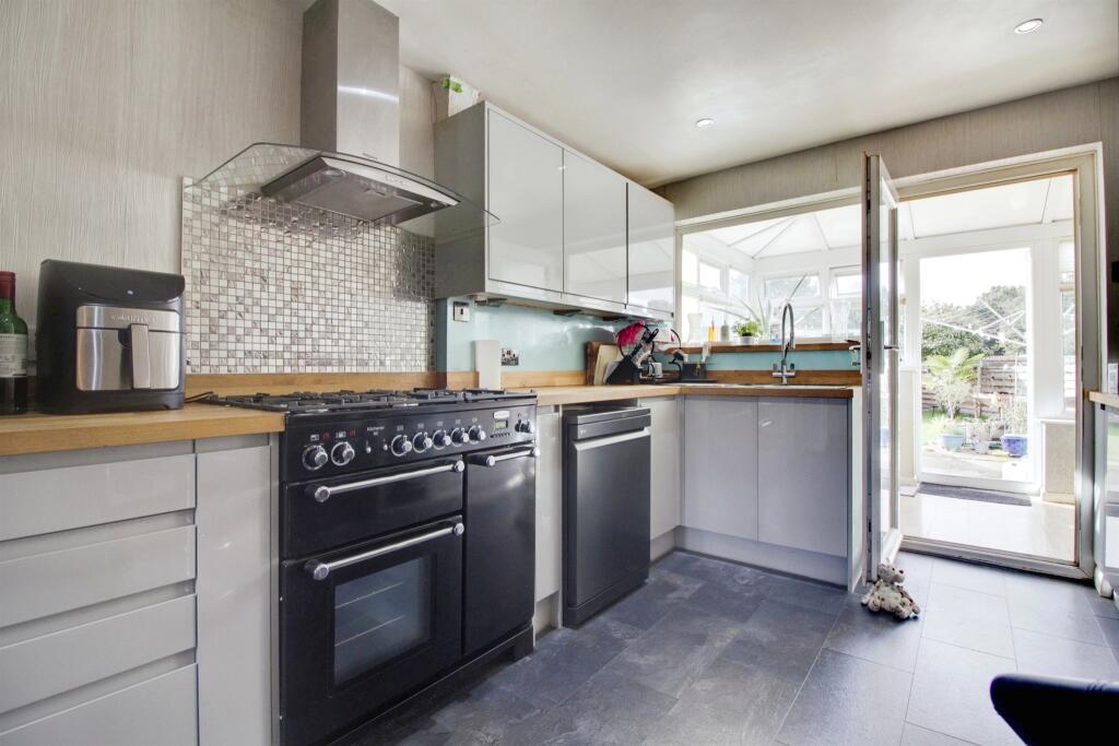 Additional image 5 of Boundary Lane, Welwyn Garden City