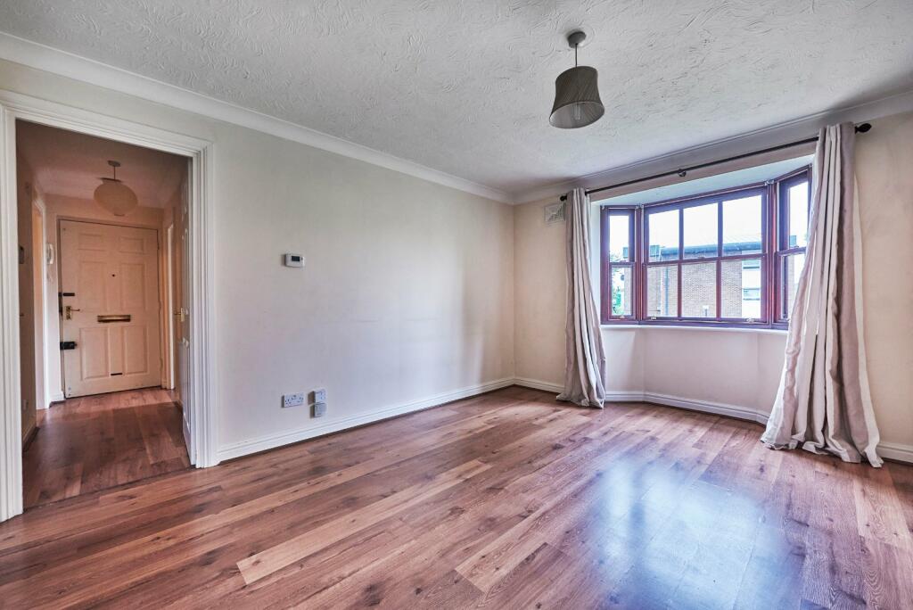 Additional image 7 of Henrys Grant, Riverside Road, St Albans, Herts, AL1