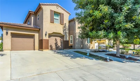 740 Multnomah Court, San Jacinto, CA 92582