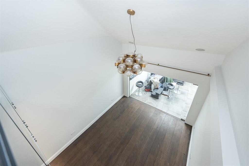 Additional image 19 of Burston Drive, Park Street, St. Albans