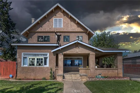 3525 E Ventura Avenue, Fresno, CA 93702