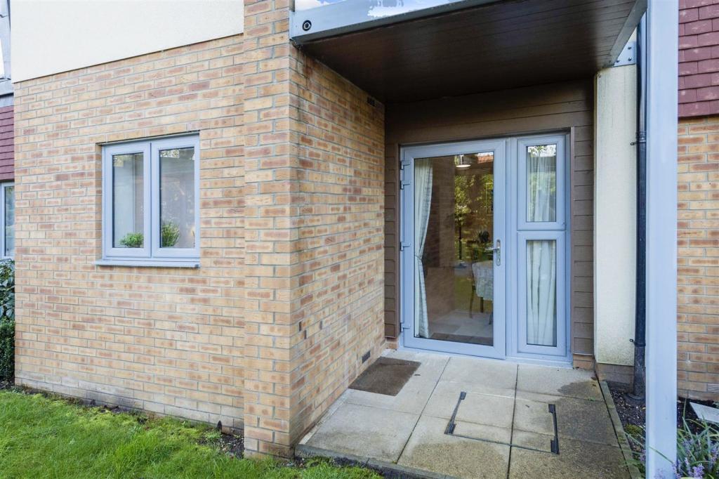 Additional image 5 of Eleanor House, 232 London Road, St Albans, Hertfordshire, AL1 1NR