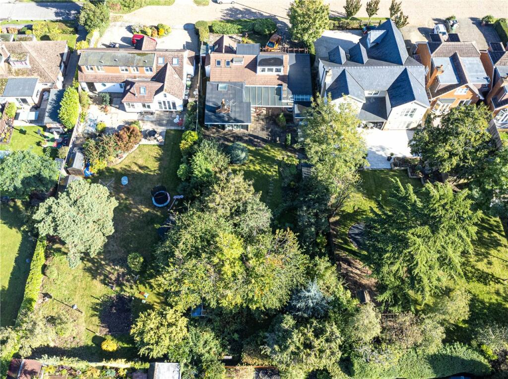 Additional image 22 of The Mall, Park Street, St. Albans, AL2