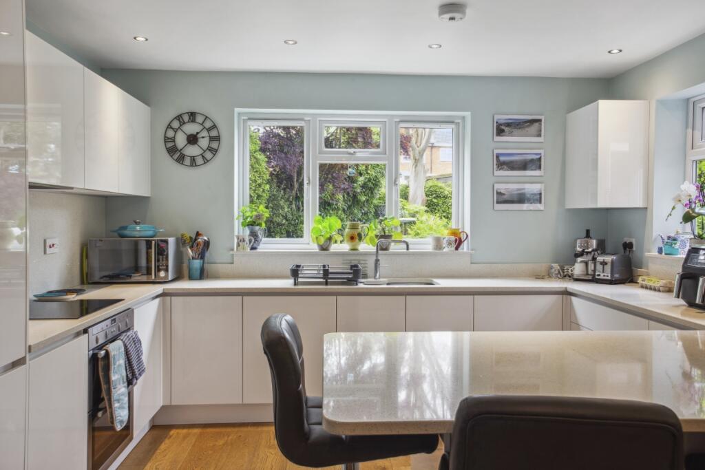 Additional image 5 of Parsons Close Flamstead AL3