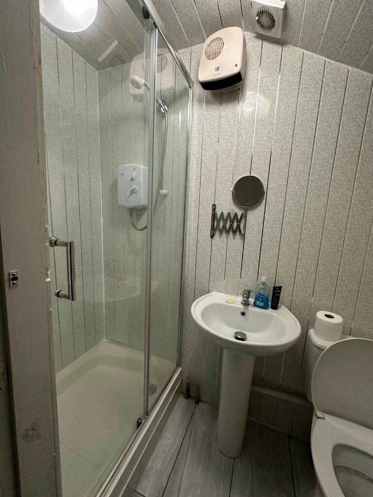 Additional image 5 of Raddlebarn Road, Birmingham, B29 6HJ