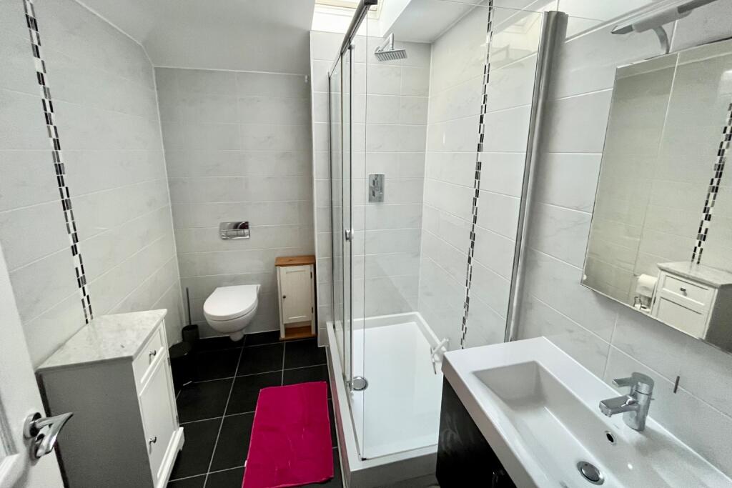 Additional image 11 of Bluebell Close, Park Street, St. Albans, Hertfordshire, AL2
