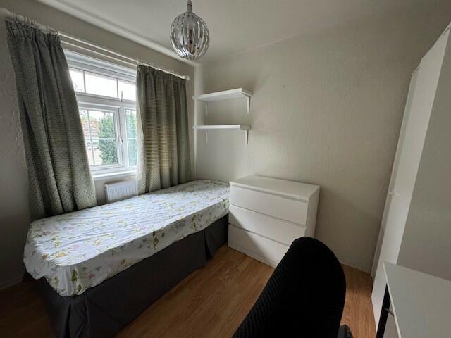 Additional image 5 of Leahurst Cresent