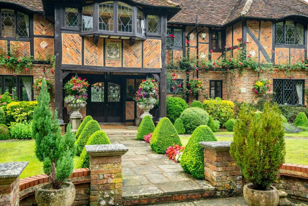 Additional image 2 of West Common Grove, Harpenden, Hertfordshire, AL5